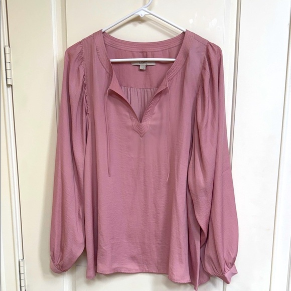 LOFT Tops - LOFT Soft Pink Women's Blouse